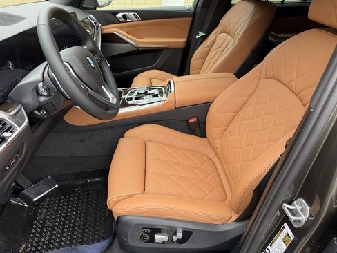 New 2026 BMW X5 xDrive40i w/ Climate Comfort Package image 19