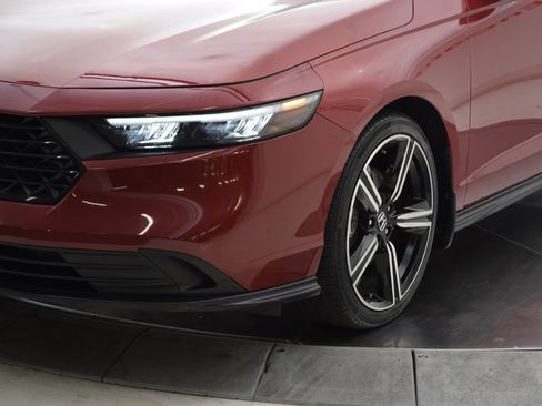 Used 2023 Honda Accord Sport image 11
