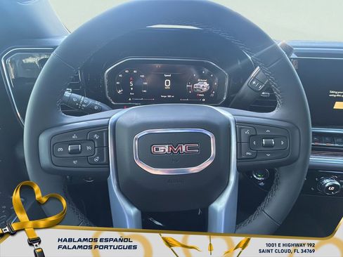 New 2026 GMC Sierra 1500 SLE image 18