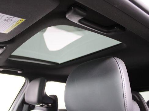 Used 2023 Kia EV6 GT-Line image 9