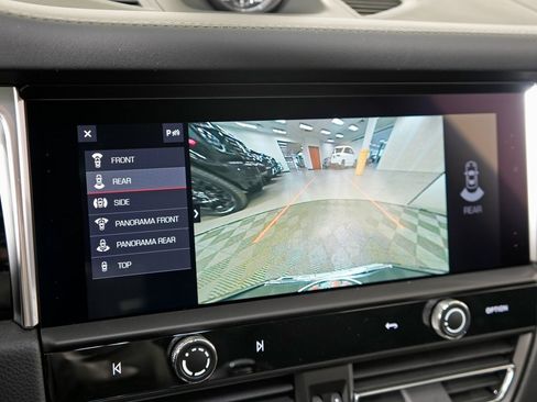 New 2026 Porsche Macan image 27