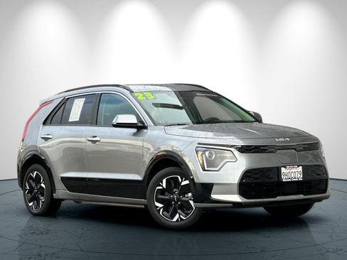 Used 2023 Kia Niro Wind w/ Wind Preserve Package image 2