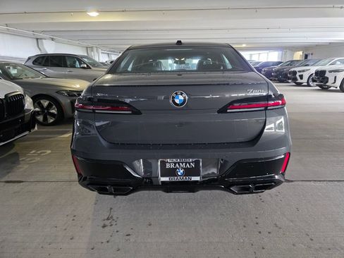 New 2026 BMW 760i xDrive w/ Executive Package AWD/4WD image 5