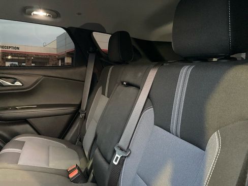 Used 2024 Chevrolet Blazer LT image 11
