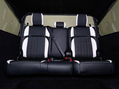 Used 2025 Jeep Gladiator Sport image 38