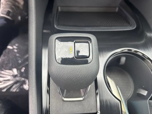 Used 2024 Nissan Rogue SV w/ SV Premium Package AWD/4WD image 13