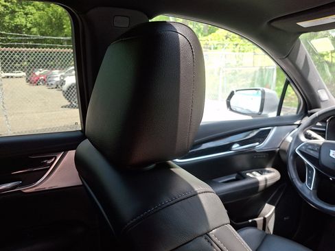 Used 2023 Cadillac XT5 Premium Luxury AWD/4WD image 13