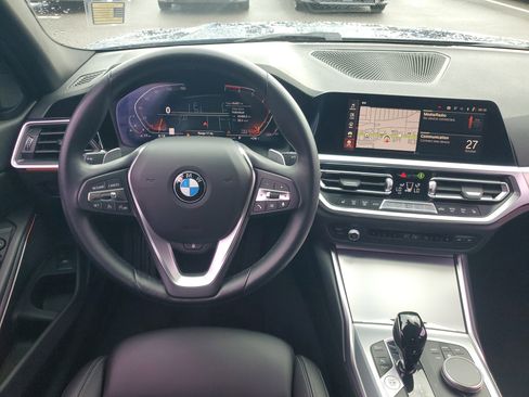 Used 2022 BMW 330i xDrive Sedan w/ Driving Assistance Package image 17