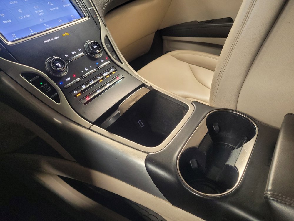 Used 2020 Lincoln Nautilus FWD image 26