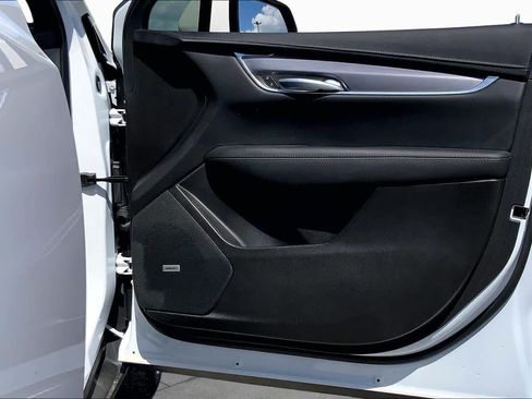 Used 2025 Cadillac XT5 Luxury w/ LPO, Floor Liner Package FWD image 22