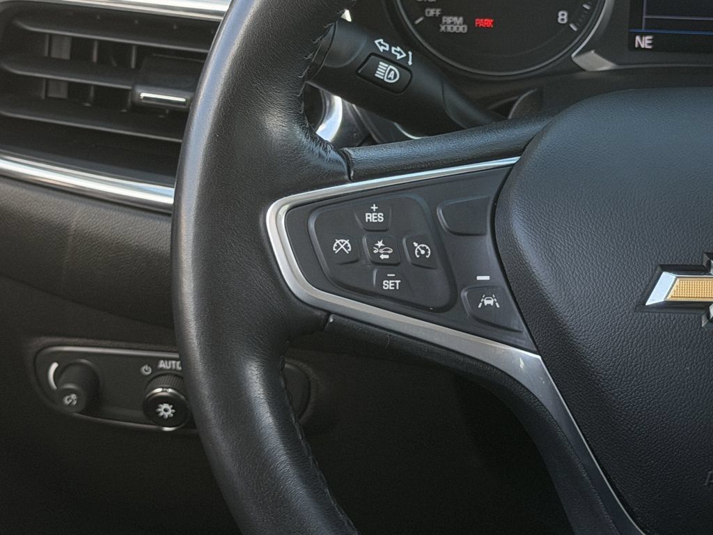 Used 2022 Chevrolet Equinox LT FWD image 14