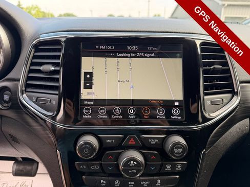 Used 2020 Jeep Grand Cherokee Altitude AWD/4WD image 22