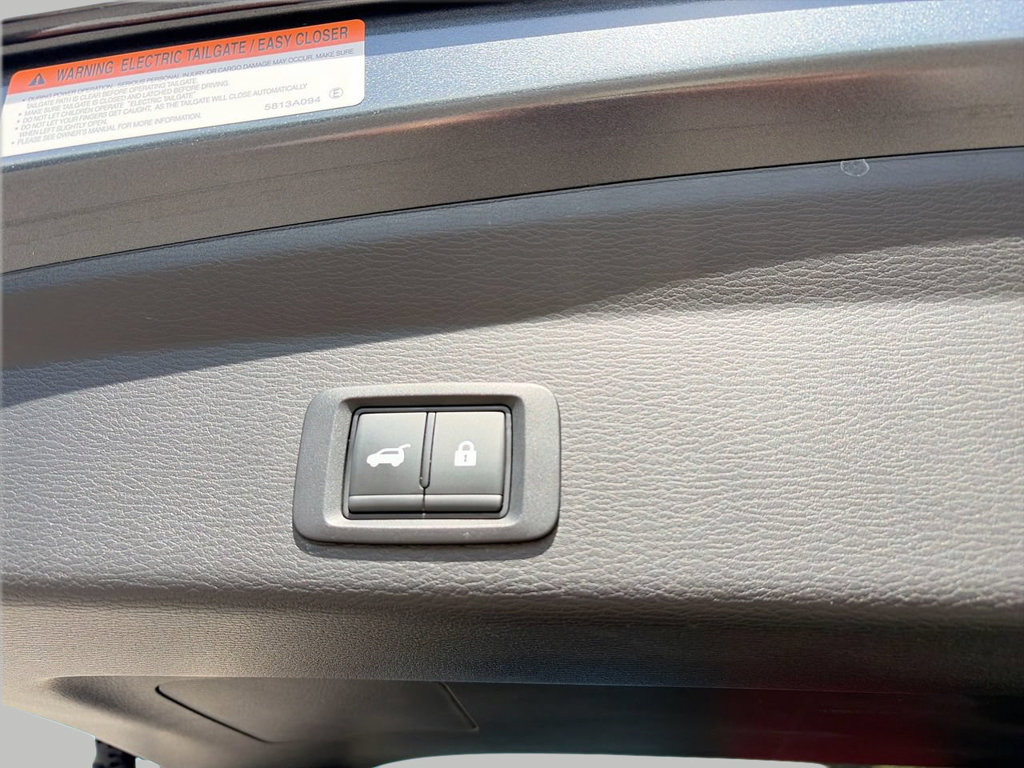 Used 2024 Mitsubishi Outlander SE Black Edition AWD/4WD image 11