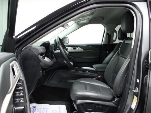 Used 2025 Ford Explorer Active w/ Active Comfort Package AWD/4WD image 12