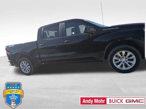 Used 2023 Chevrolet Silverado 1500 Custom AWD/4WD image 1