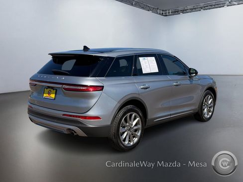 Used 2022 Lincoln Corsair Standard w/ Premium Package image 4