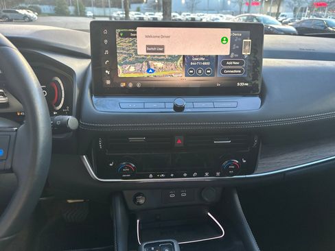 Certified 2024 Nissan Rogue Platinum image 28