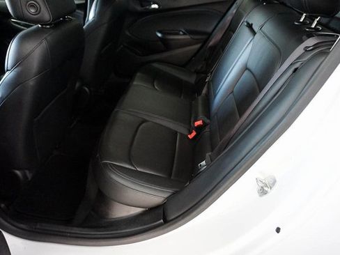 Used 2017 Chevrolet Cruze Premier image 13
