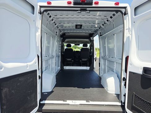 New 2026 RAM ProMaster 2500 FWD image 15