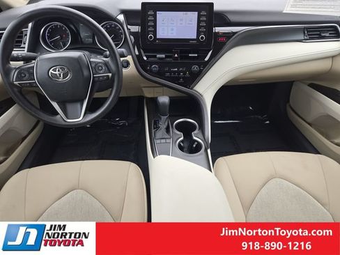Used 2024 Toyota Camry LE w/ Convenience Package FWD image 27