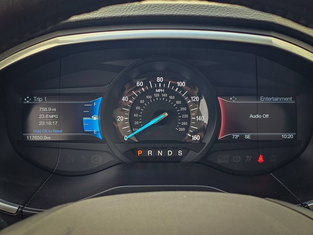 Used 2017 Ford Edge Titanium w/ Technology Package AWD/4WD image 17