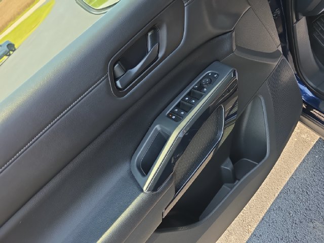 Certified 2024 Nissan Pathfinder SV AWD/4WD image 11