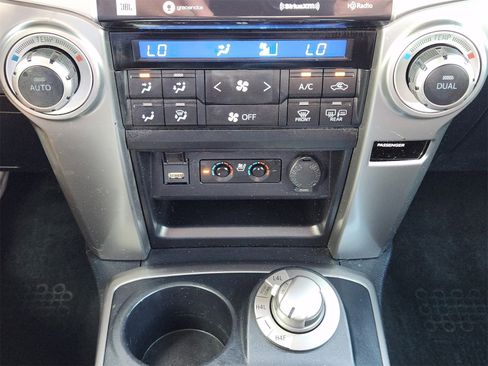 Used 2022 Toyota 4Runner Limited image 29