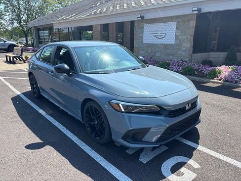 Used 2022 Honda Civic Sport image 3