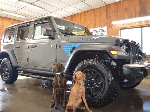 Used 2023 Jeep Wrangler Unlimited w/ Cold Weather Group image 2