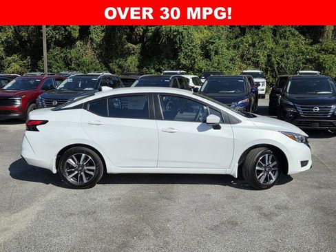 New 2025 Nissan Versa SV w/ Trunk Package FWD image 27