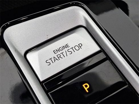 Used 2024 Volkswagen Atlas Cross Sport SE w/ Panoramic Sunroof Package image 24