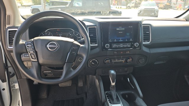 Used 2023 Nissan Frontier SV AWD/4WD image 7