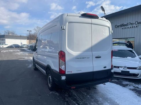 Used 2019 Ford Transit 250 130 Medium Roof image 4