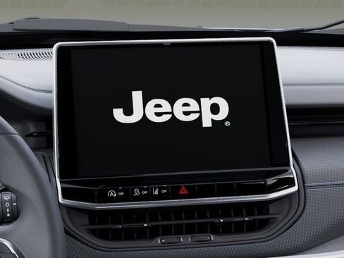 New 2026 Jeep Compass Latitude AWD/4WD image 18