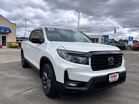Used 2023 Honda Ridgeline Sport image 5