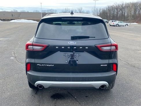 Used 2023 Ford Escape Platinum image 4