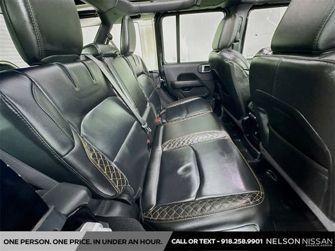 Used 2021 Jeep Wrangler Unlimited Sahara image 28