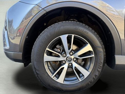 Used 2016 Toyota RAV4 XLE image 8