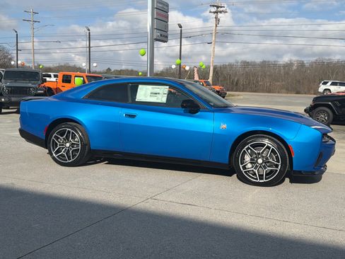 New 2026 Dodge Charger Daytona Scat Pack image 11