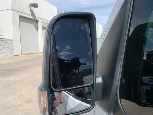 Used 2022 Mercedes-Benz Sprinter 2500 image 10