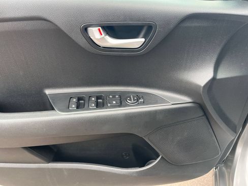 Used 2022 Kia Rio S FWD image 10