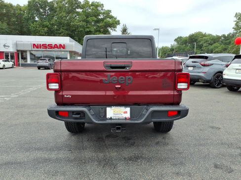Used 2021 Jeep Gladiator Sport AWD/4WD image 6