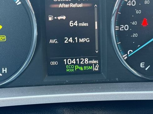 Used 2016 Toyota RAV4 Limited AWD/4WD image 12