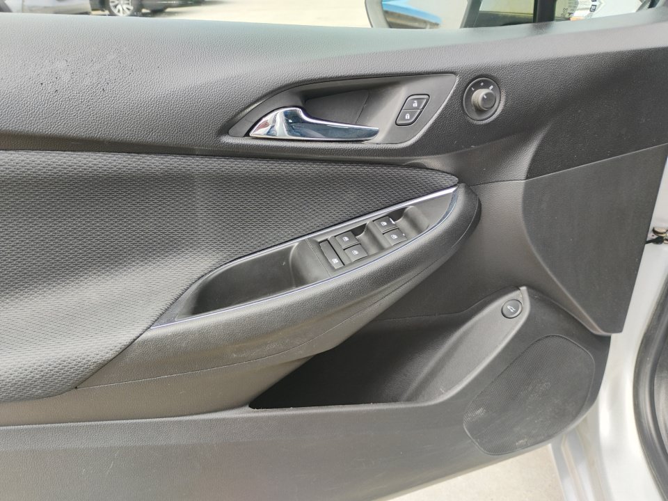 Used 2019 Chevrolet Cruze LT w/ LT Fleet Convenience Package FWD image 32