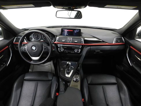 Used 2019 BMW 330i xDrive Wagon AWD/4WD image 38