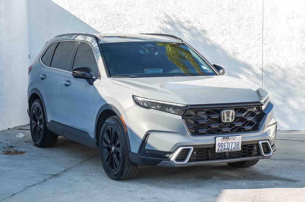 Used 2025 Honda CR-V Sport Touring image 3