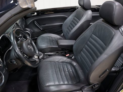 Used 2014 Volkswagen Beetle R-Line FWD image 10