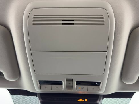 Used 2024 MAZDA CX-90 Plug-In Hybrid w/ Premium Pkg image 33