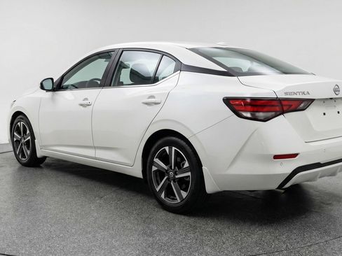 Used 2025 Nissan Sentra SV image 6