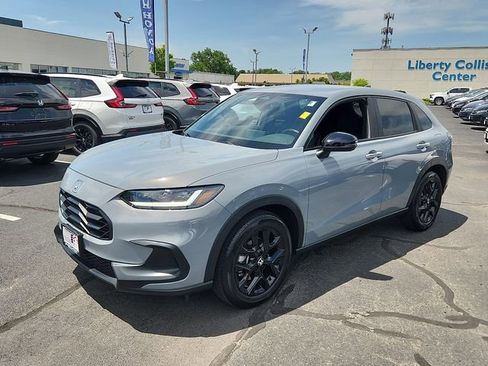 Used 2024 Honda HR-V Sport image 3